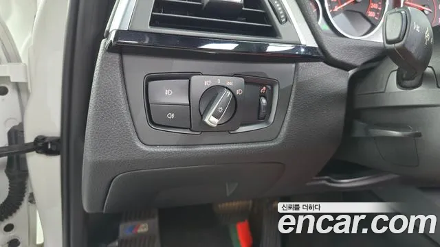 BMW 3 серии 2016 thumb 8