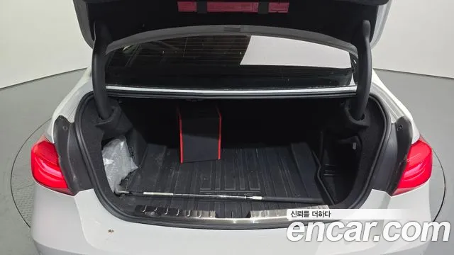 BMW 3 серии 2016 thumb 3