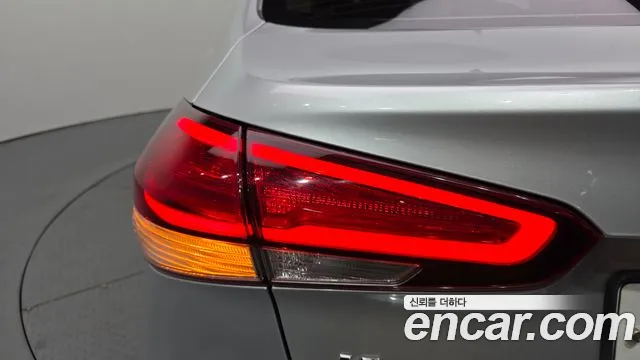 Kia K3 2017 thumb 9