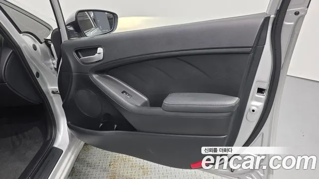 Kia K3 2017 thumb 7