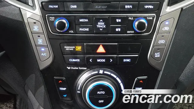 Hyundai Santafe 2017 thumb 8