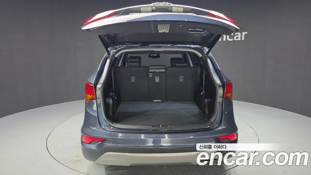 Hyundai Santafe 2017 thumb 5