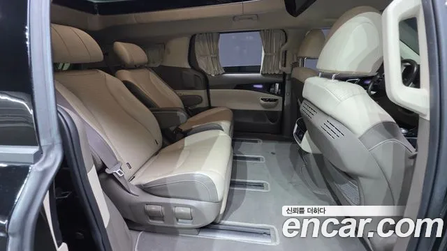 Kia Carnival 2022 thumb 6