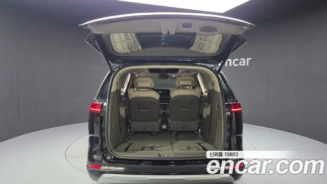 Kia Carnival 2022 thumb 3