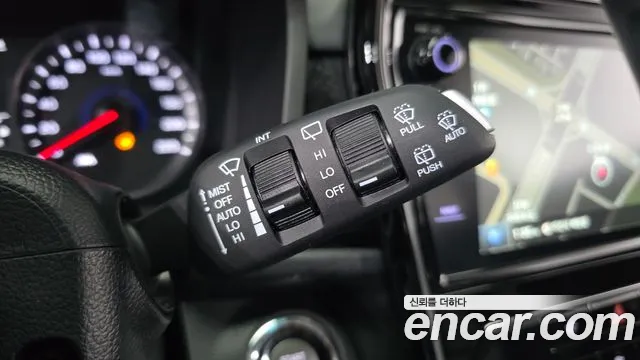 KGM Tivoli 2020 thumb 8