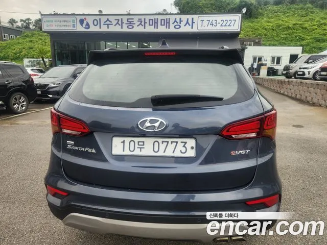 Hyundai Santafe 2016 thumb 6