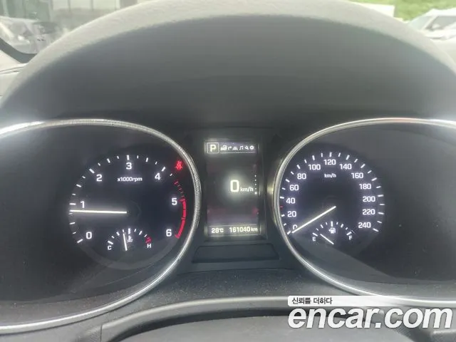 Hyundai Santafe 2016 thumb 7