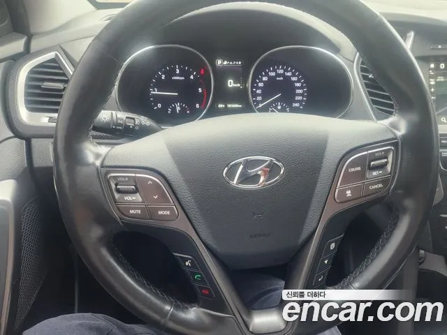 Hyundai Santafe 2016 thumb 8