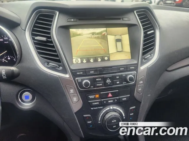 Hyundai Santafe 2016 thumb 10