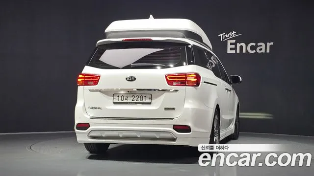 Kia Carnival 2019 thumb 5