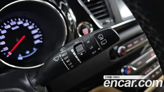 Kia Carnival 2019 thumb 11