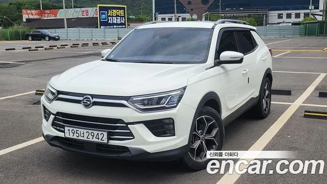 KGM Korando 2019 thumb 11