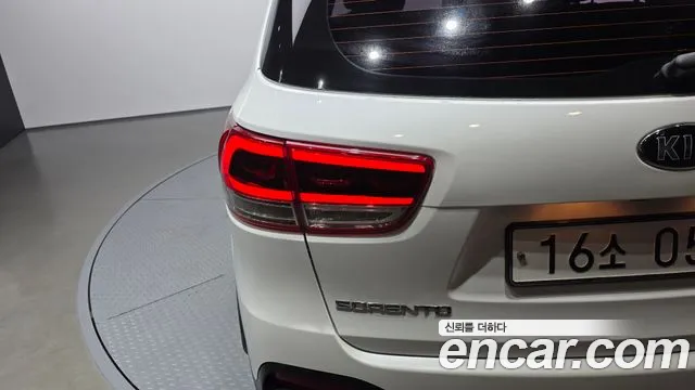 Kia Sorento 2016 thumb 12