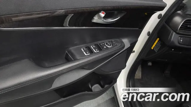 Kia Sorento 2016 thumb 9