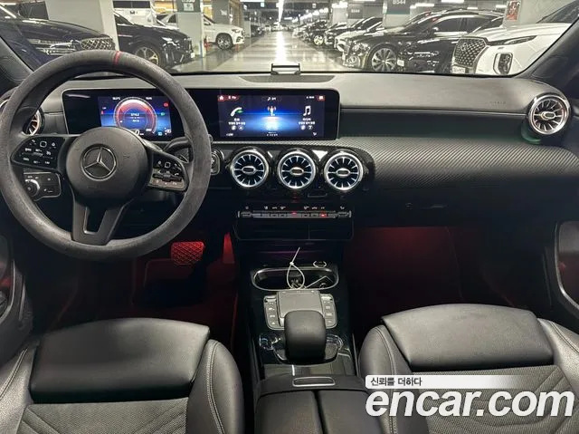 Mercedes-Benz A-Class 2020 thumb 12