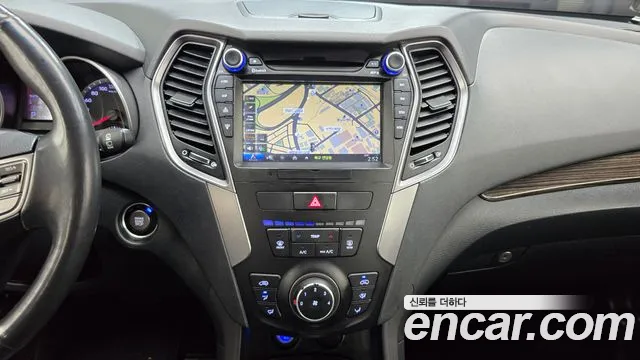 Hyundai Санта Фе 2014 thumb 12