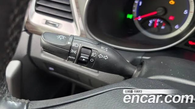 Hyundai Санта Фе 2014 thumb 6