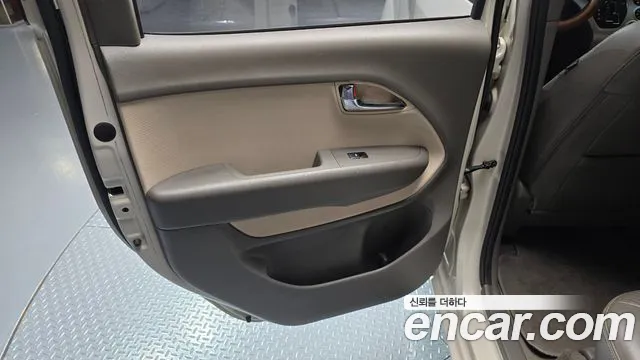 Kia Ray 2012 thumb 2