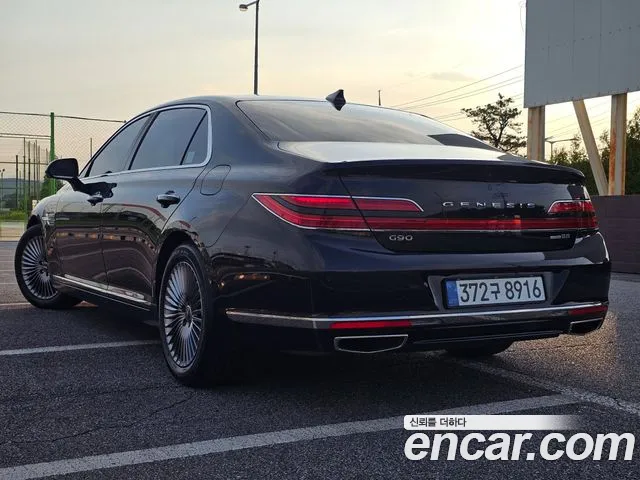 Genesis G90 2020 thumb 2
