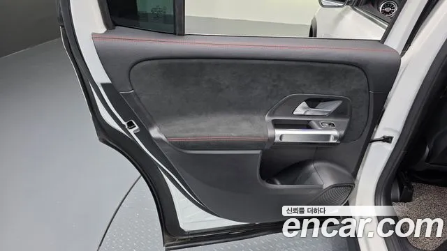Mercedes-Benz GLB 2021 thumb 7