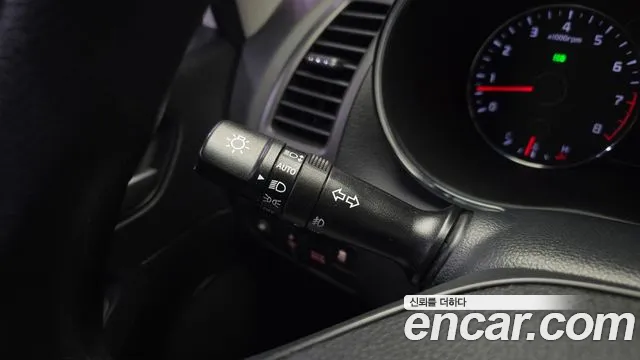 Kia K3 2015 thumb 9
