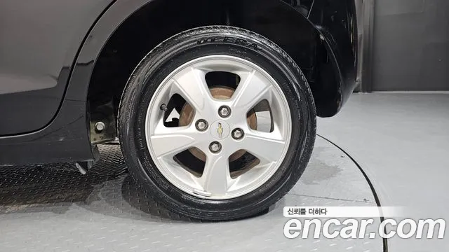 Chevrolet Spark 2019 thumb 9