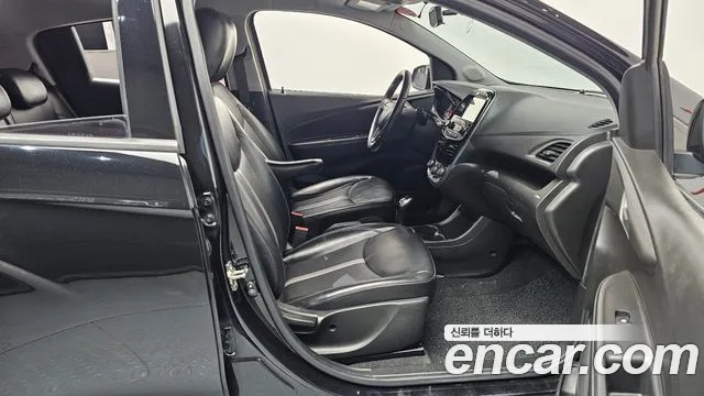 Chevrolet Spark 2019 thumb 3