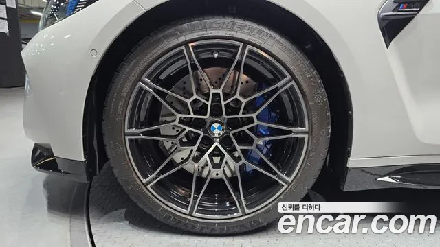 BMW M4 2024 thumb 3