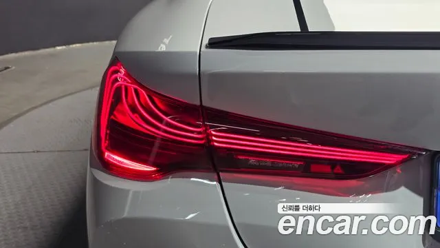 BMW M4 2024 thumb 9