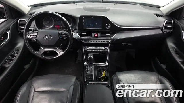 Hyundai Grandeur 2016 thumb 3