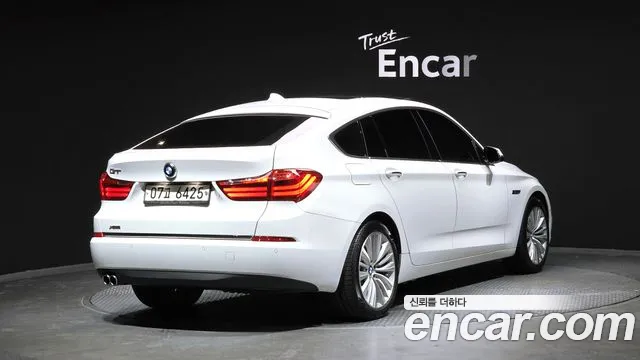 BMW 5 серии Gran Turismo 2017 thumb 3