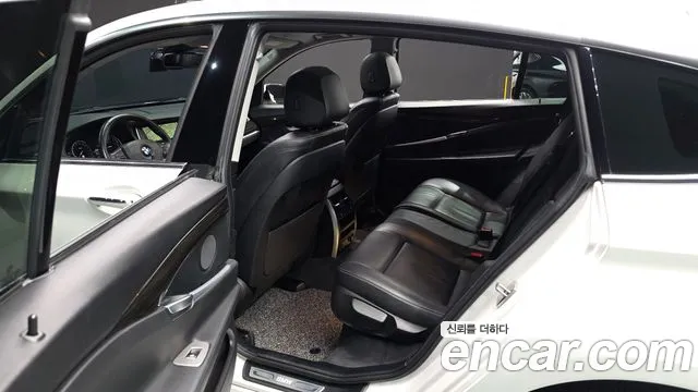 BMW 5 серии Gran Turismo 2017 thumb 6