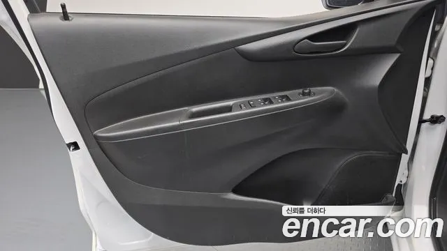 Chevrolet Spark 2022 thumb 6