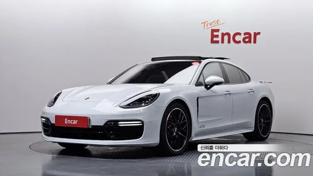 Porsche Panamera 2020 thumb 11