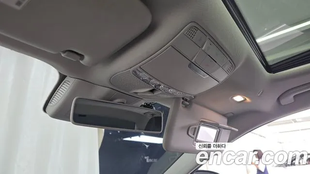 Mercedes-Benz E-Class 2019 thumb 4