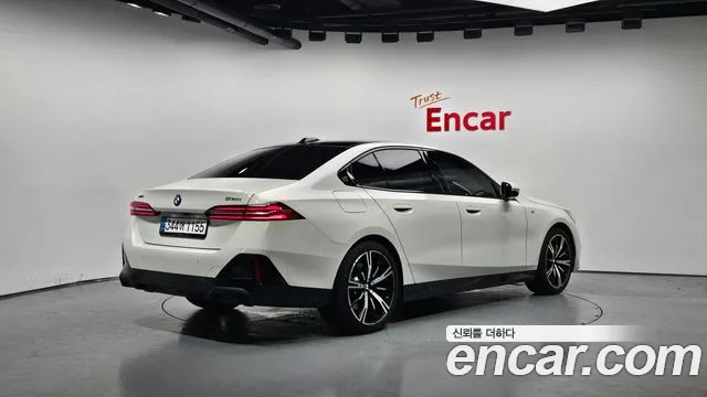 BMW 5 серии 2025 thumb 5