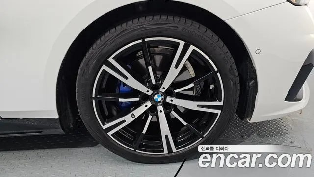 BMW 5 серии 2025 thumb 7
