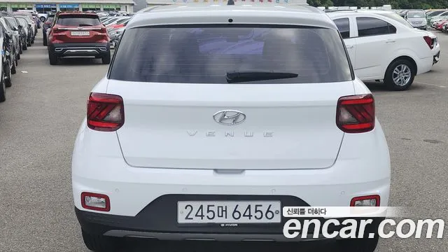 Hyundai Venue 2019 thumb 9