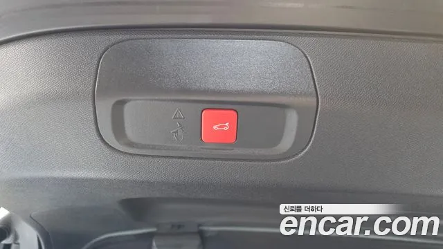 Peugeot 408 2025 thumb 9