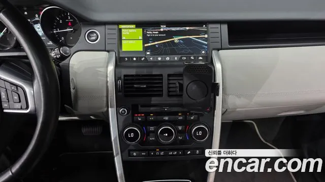 Land Rover Discovery Sport 2018 thumb 11
