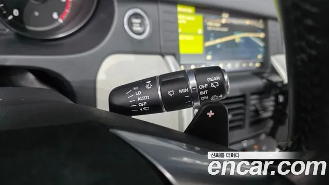 Land Rover Discovery Sport 2018 thumb 9