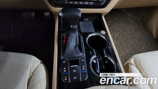 Kia Carnival 2020 thumb 12