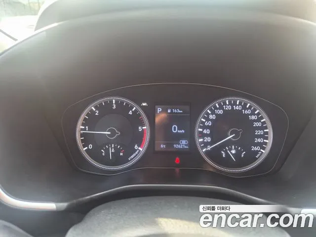 Hyundai Santa Fe 2019 thumb 8