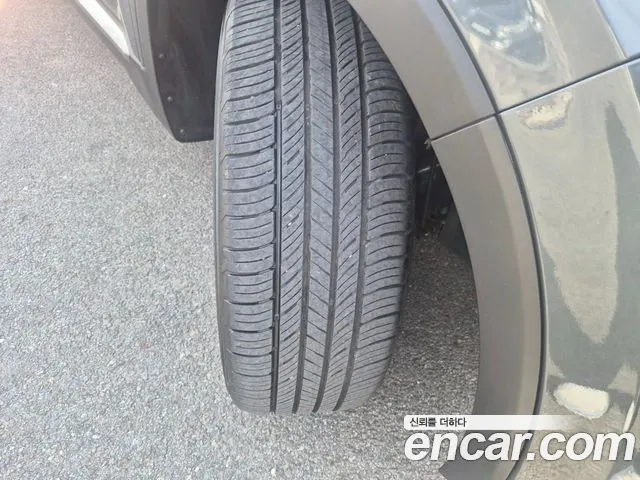 Hyundai Santa Fe 2019 thumb 3