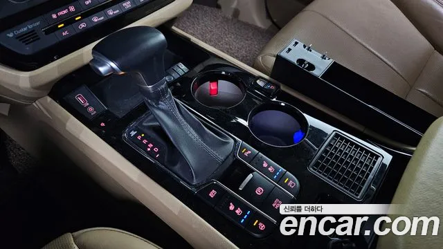 Kia Carnival 2019 thumb 7