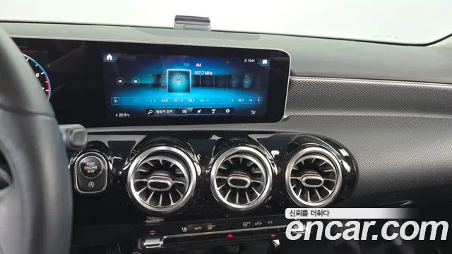Mercedes-Benz A-Class 2020 thumb 4