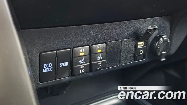 Toyota RAV4 2016 thumb 11