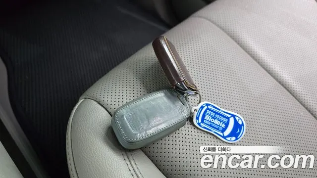 Kia Carnival 2015 thumb 11