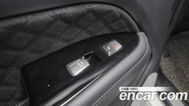 KGM Rexton 2021 thumb 2