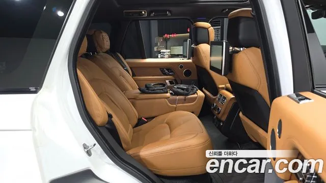 Land Rover Range Rover 2022 thumb 3